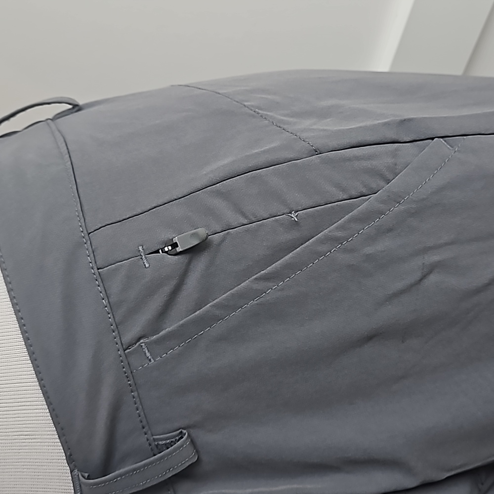 Baleaf hiking/ golf pants - Picture 7 of 7